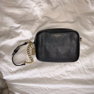 Coach • Clutch Purse
